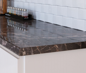 Мрамор марквина черный глянец