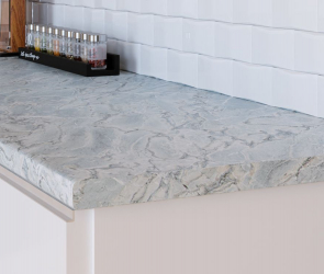 Неопалитано зеленый