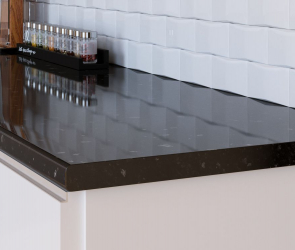 Черный гранит